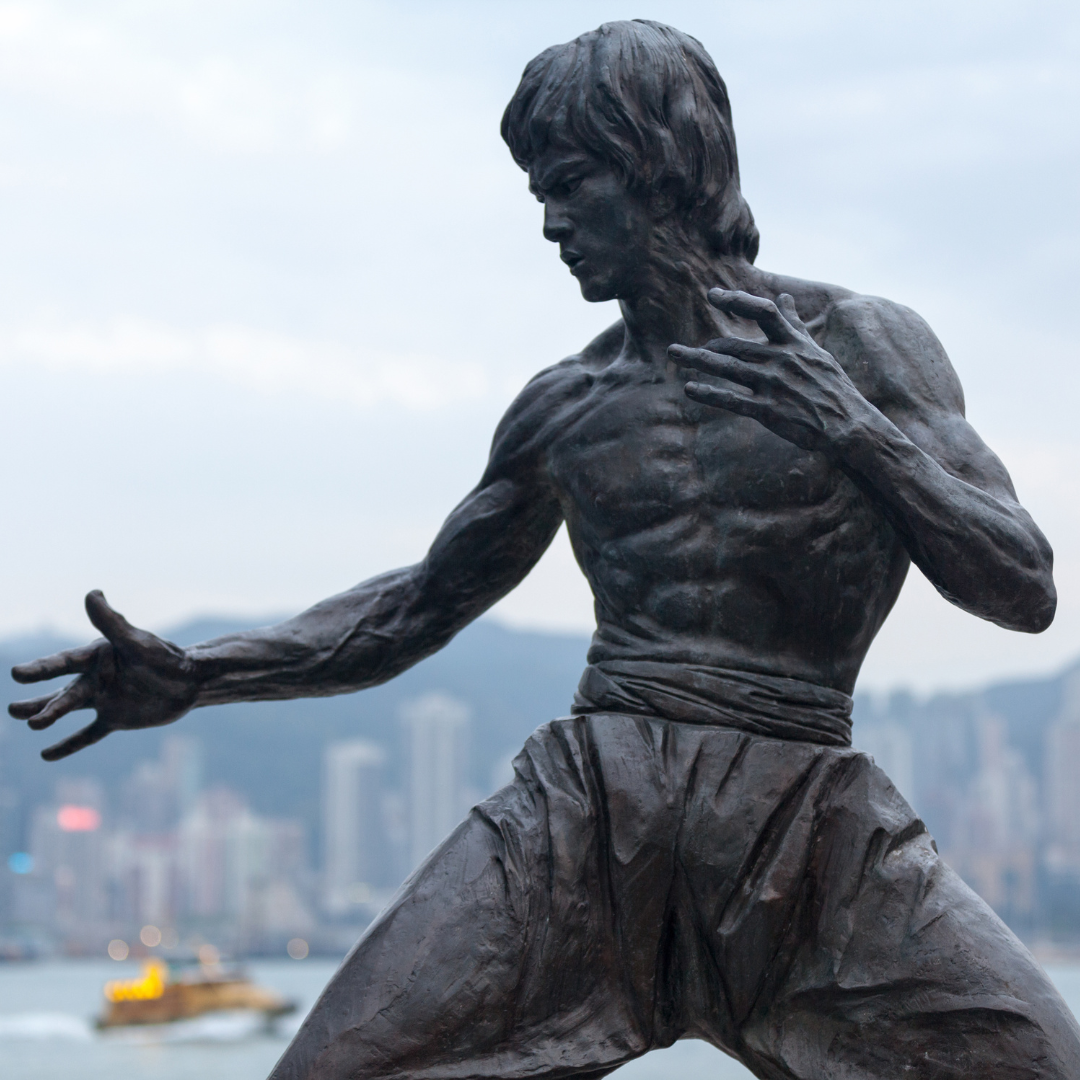 statue of Bruce Lee
